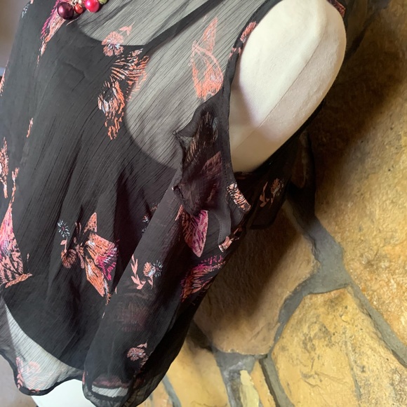 NWT Mudd Chiffon Ruffle Trim Cold Shoulder Top-Size Small - Picture 4 of 14